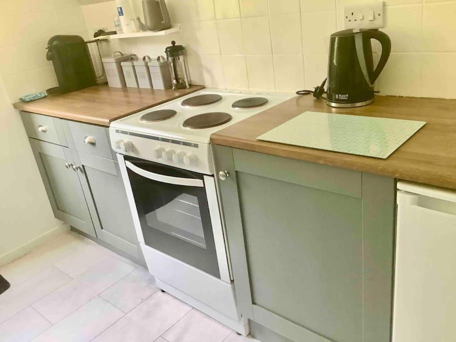 Self Catering Apartment, Jurassic Coast/Dorset Уеърхам Екстериор снимка