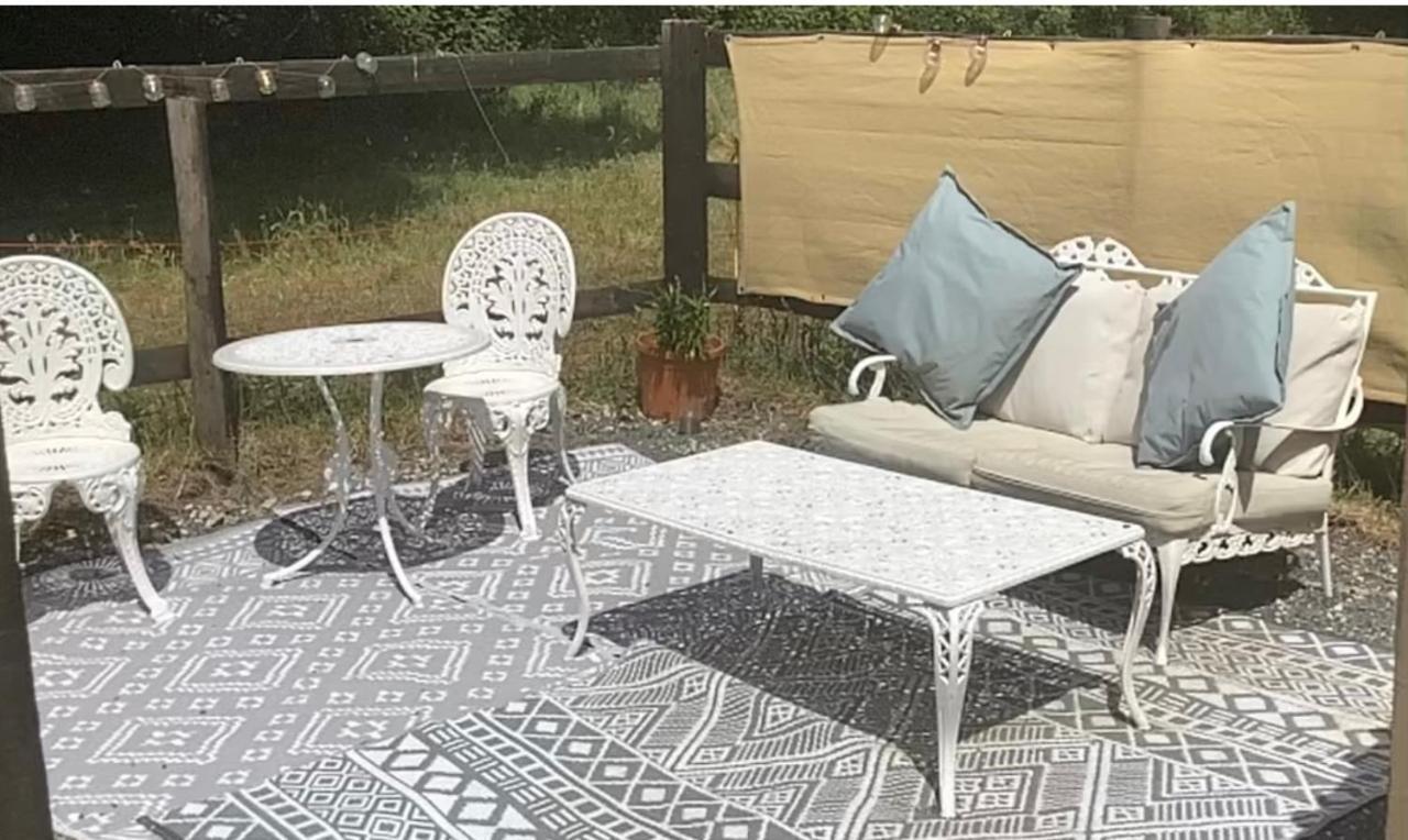 Self Catering Apartment, Jurassic Coast/Dorset Уеърхам Екстериор снимка